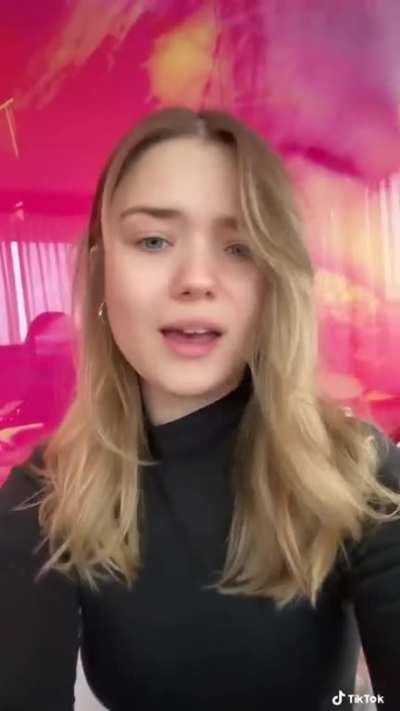 Julia‘s outfit für die show am 03.03.23 ….vom Let’s Dance TikTok account