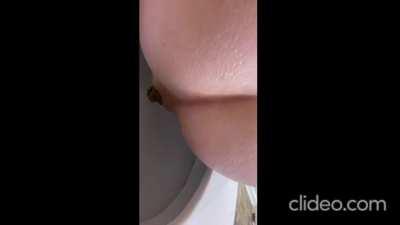 cute girl shitting on the toilet part 2 (@miaxmall on instagram)