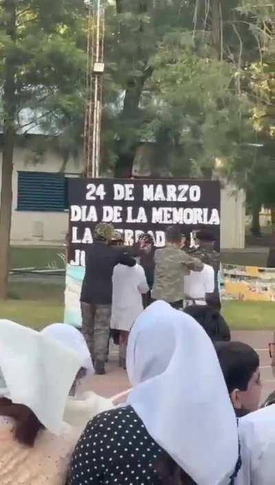 Acto escolar por el 24 de marzo del colegio Hermes de Brujin, Santiago del Estero