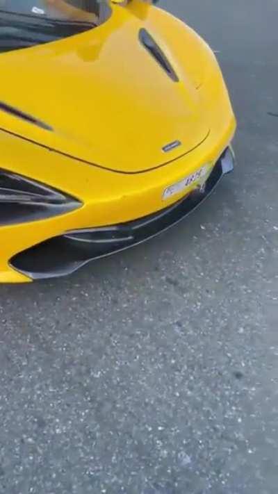 Русские долбоёбы колесят по миру