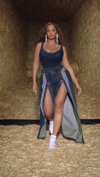 Beyonce Would Get Fucked Silly With So Much Hard Dick! 😍🤤😍😍😍🍆🍆🍆🍆😍😍🤤🤤🥴🥴🥴💦💦💦🍆🍆💦💦💦