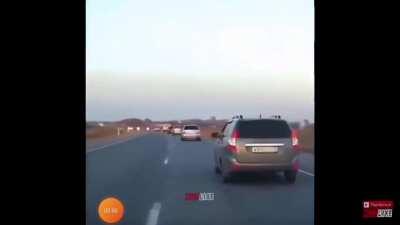 Brutal and severe car crash compilation #5 (extrême impacts spécial)
