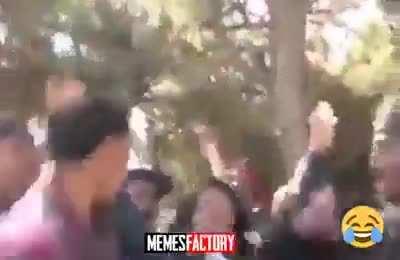 Bien opresor se le ve