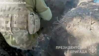 Ukrainian soldiers fighting Russians in Donetsk region 5 Nov 2022 Source: @wartranslated on twitter