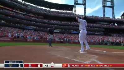 [Highlight] [Highlight] Happy 43rd birthday to Albert Pujols! To celebrate, here’s a replay of his 443 ft home run, #689 of his career this summer against Milwaukee