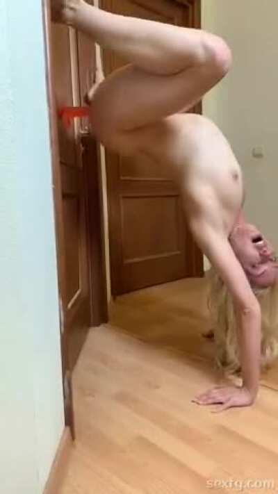 “You’re so flexible Lauryn! It’s insane!” I hear my voice say against my will. My pervert uncle possessed me at a family gathering! Acting normal until everyone left, he rushed back to my apartment and made me do this! Help me, please! My roommate will be