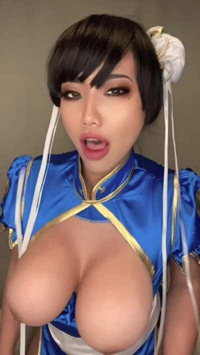 the struggle taking my tittys out was real