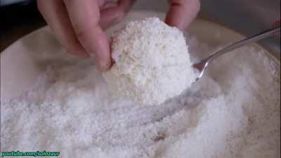 Chocolate dipped Coconut Macaroons 🥥