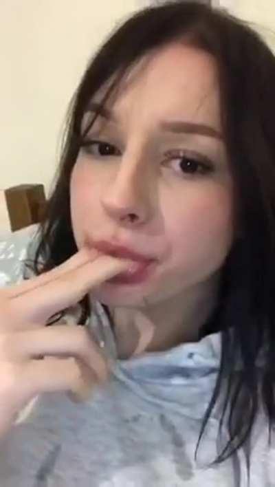 Is there someone that knows her name?