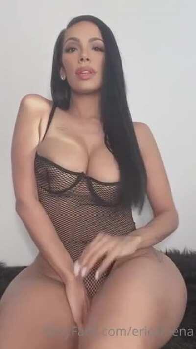 get her MegaUnlocked before it take OFF ---> b.link/erica