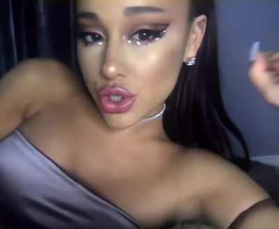I can't stop jacking off to Ariana Grande's face. Those lips!