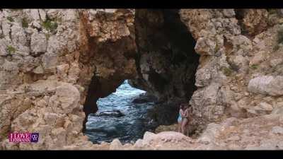 Isa Montalban (24) & Marina Orta (23) - 