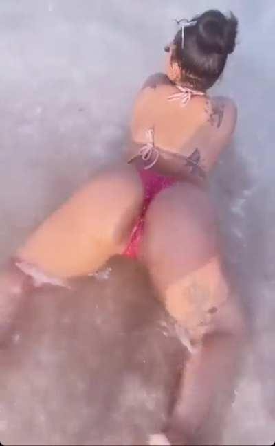 backshots would go crazy 😩