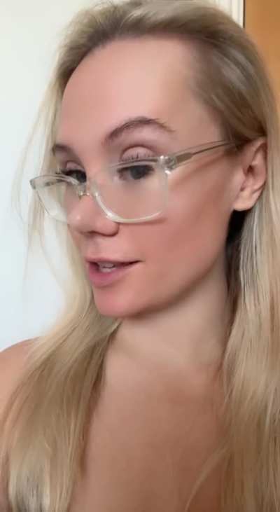 The best tongue you'll see 🤤