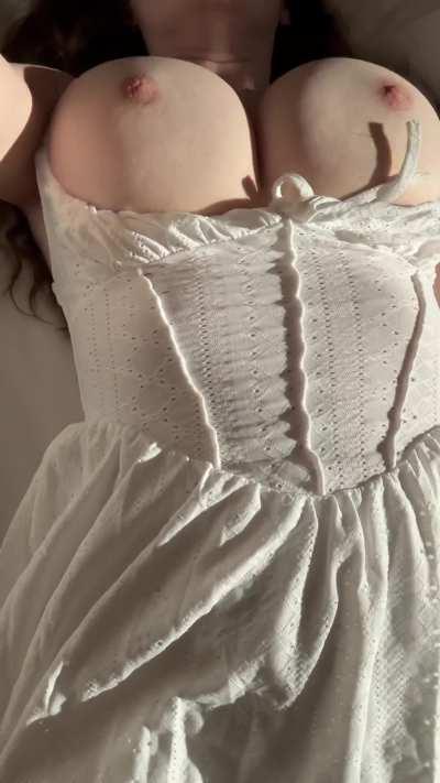 Lift my dress up and give me your biggest cream pie 