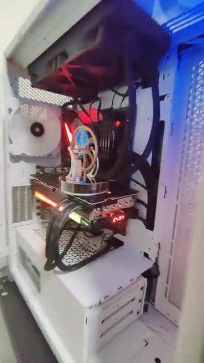 Yeah, waterloops are great, but can your GPU power a Stirling engine?