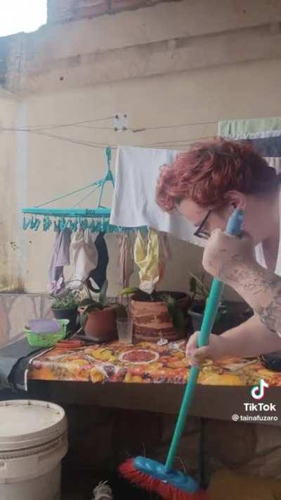 #1 fan @tainafuzaro🔥