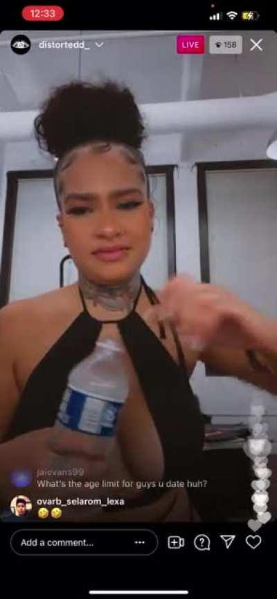 She was 👅🥵 everything tonight she even had on just panties in the beginning.