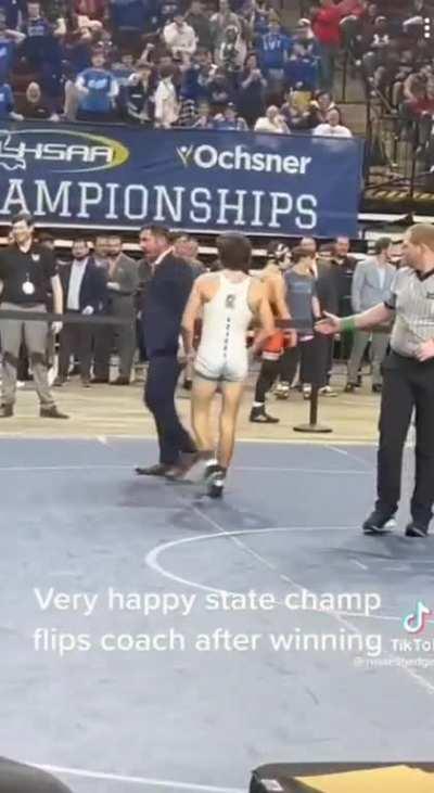 Celebrating with the coach. Go 🦈