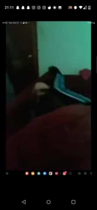 Man beats up 17 year old pedo for talking sexually to his 12 year old daughter