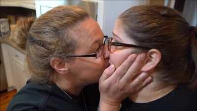 Kim kissing Bridgette