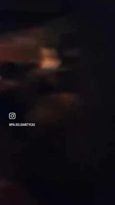 Footage of the incident that prompted 100 Vancouver police officers to be deployed after pro-Palestinian protesters surround Trudeau at restaurant