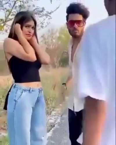 Sigma Neochode Man schools Beta girl and Alpha Man