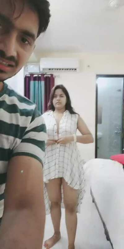 🔥🥵Beautiful Sister Enjoying with Naughty Brother 2 Videos with Hindi AUDIO 💦Don't Miss 🥵🔥
