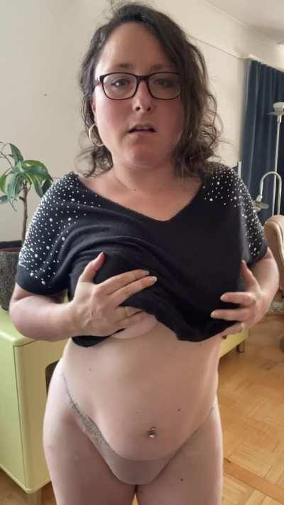 I’m probably more chubby than curvy but I hope I can turn you on regardless!