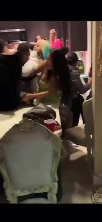 Shout out the girl who climbed on the table