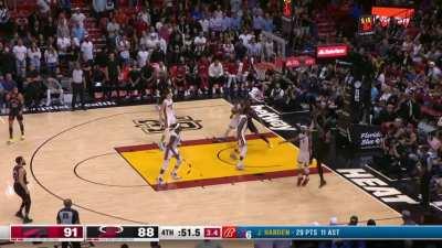 [Highlight] Siakam hits a clutch jumper to put the Raptors up 5 late