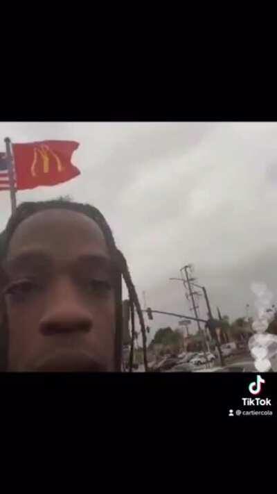 LMAOO why does Travis always look weird asl 💀