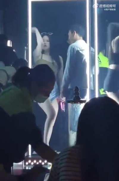 还是要跳一下哦