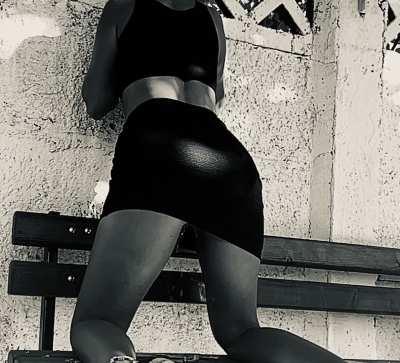 Would you lick the piss on my tights?💦👅