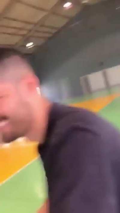 La barra brava silenciosa en un torneo de ajedrez