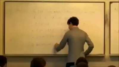 Bana : Sufre un ataque de ira incontrolable por perder en el Redball El chat :