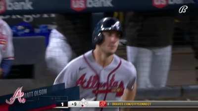 [Highlight] [Highlight] Matt Olson hits 3-run homer 440 feet to give the Braves a seven-run lead.