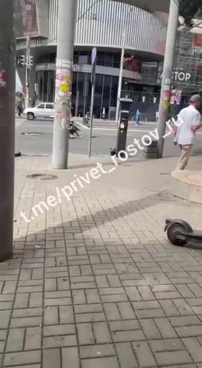 PMC Wagner Mercenaries in the City of Rostov on Don telling civilians to leave the area as they prepare ATs and take their Rifles off safety after Putin has spoken, 24th June 2023
