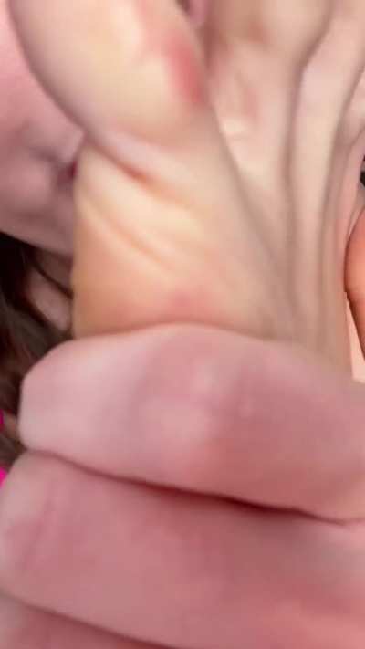 I love to suck my toes