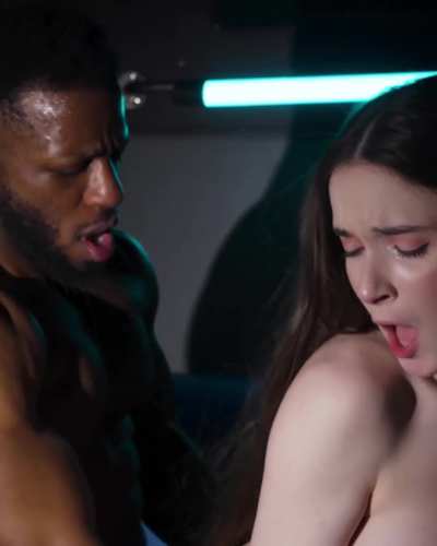 Hazel Moore Gets Fucked Hard🍆💥🍑