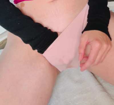 Rubbing my pussy and squirting into my sweet little pink panties for you