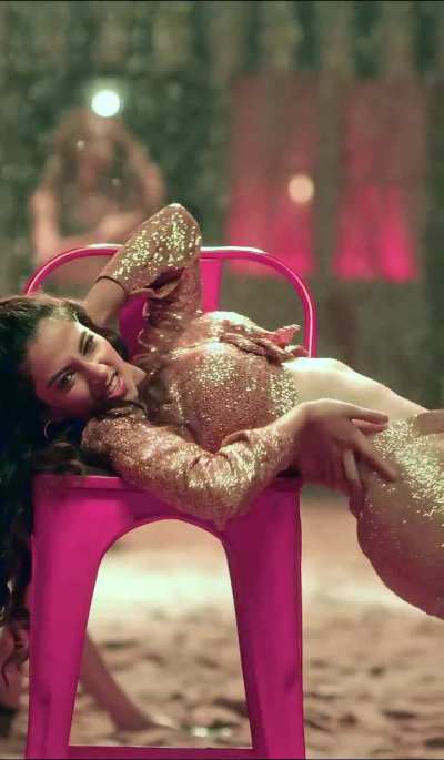 Meenakshi Chaudhary [Khiladi 2022] $