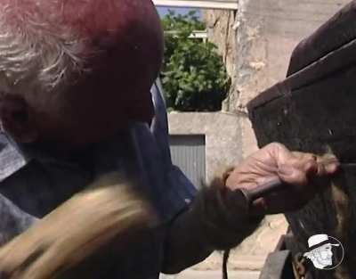 impermeabilizar barcas de madera con alquitrán y estopa 