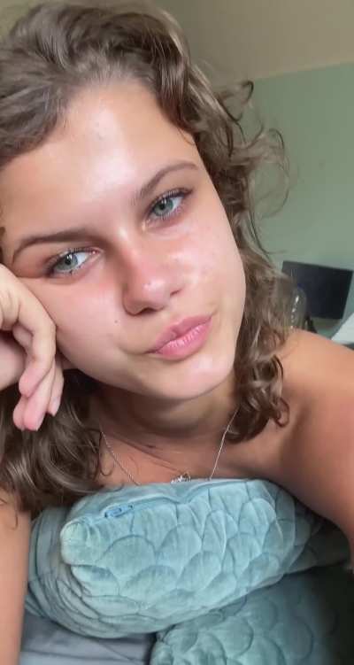 Cheating with me won't be a problem, bcause i'm ur daughter, don't you think? 