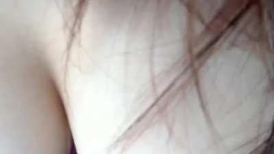 Aria walks to the taxi