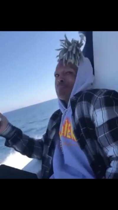 Does anyone have any more videos/ pictures of Jah in this outfit?