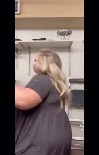 Who Loves A Groovy Fat Bitch?