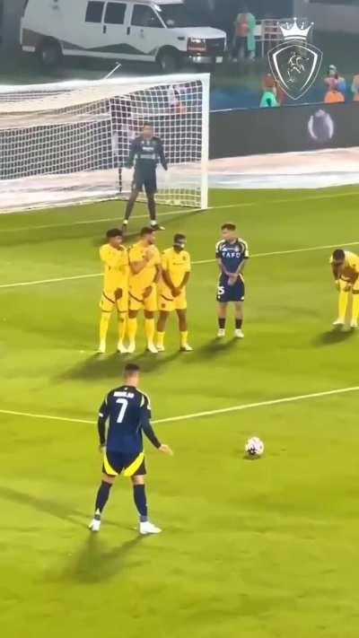 Ronaldo's first free kick of the season