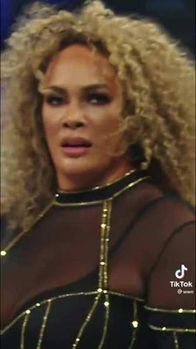 Well damn girl park that phat ass on me🤤🤤🤤