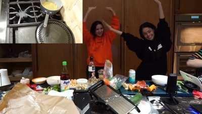 Rae and Leslie dance for subs